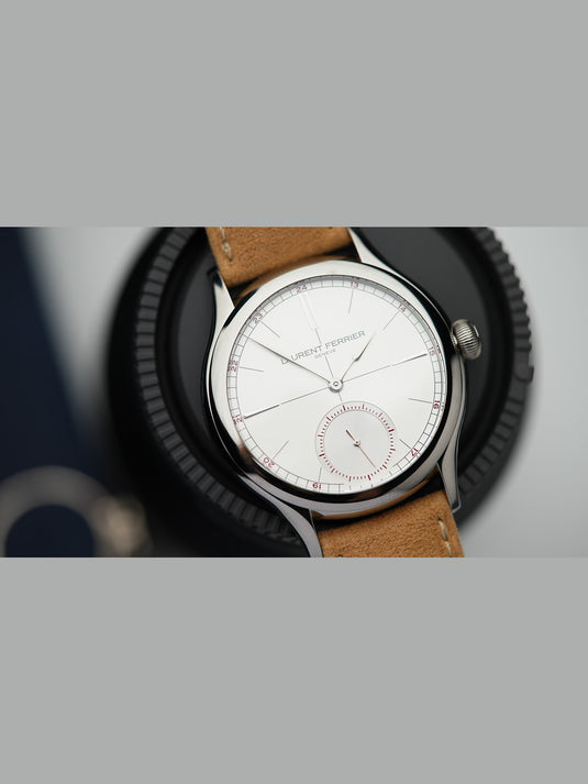Laurent Ferrier Galet Classic Origin Opaline