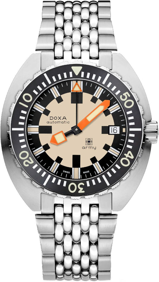 DOXA Army Stainless Steel Bezel 785.10.031.10 on Bracelet