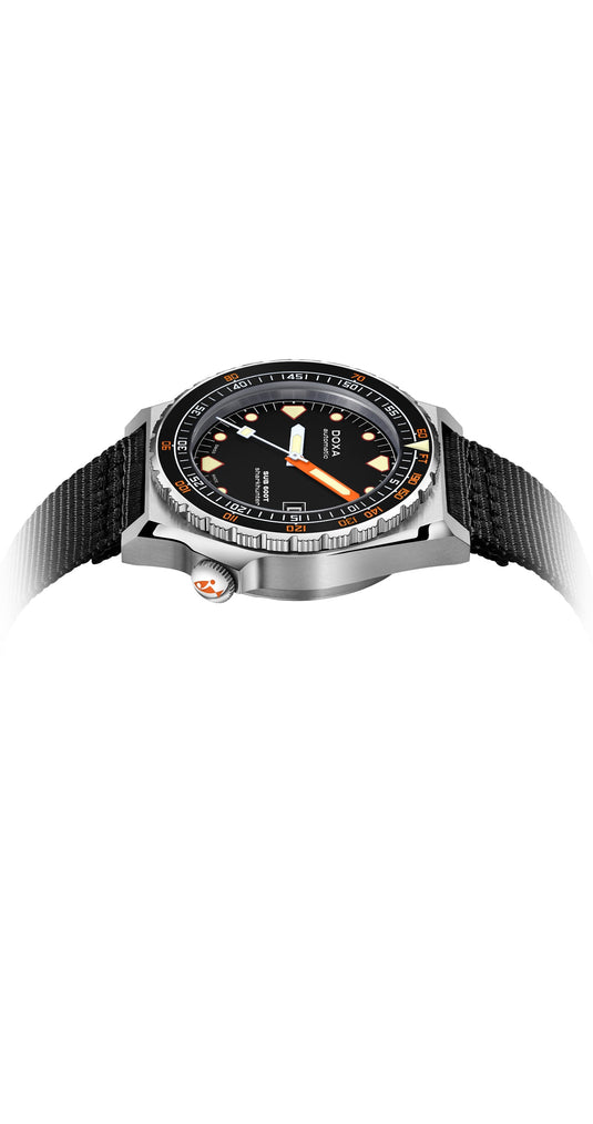 DOXA Sub 600T Sharkhunter 861.10.101.20-N on Black NATO Strap