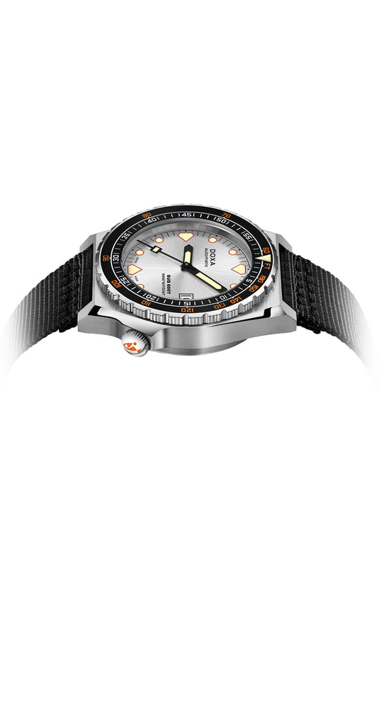 DOXA Sub 600T Searambler 861.10.021.20-N on NATO Strap