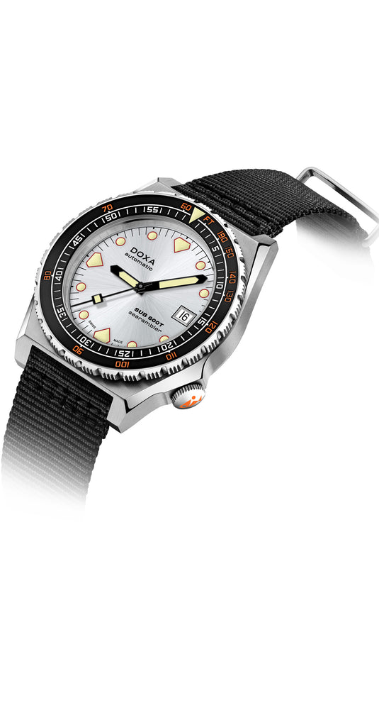 DOXA Sub 600T Searambler 861.10.021.20-N on NATO Strap