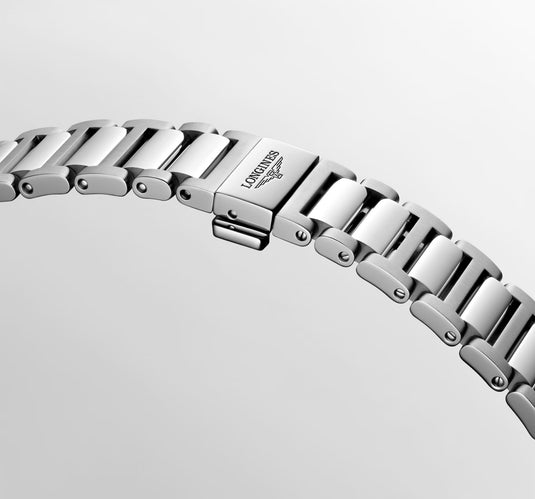 Longines L3.430.5.72.6 Conquest Sunray Silver Dial on Bracelet