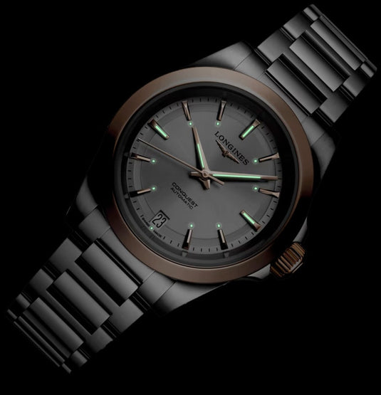 Longines L3.430.5.72.6 Conquest Sunray Silver Dial on Bracelet