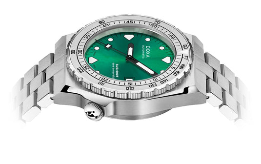 DOXA Sub 600T Sea Emerald 862.10.131.10 on Bracelet