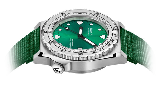 DOXA Sub 600T Sea Emerald 862.10.131.26-N on NATO Strap
