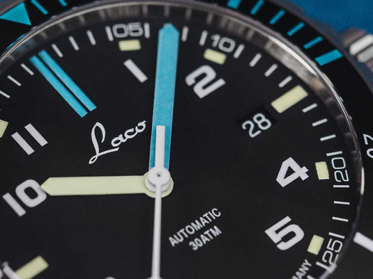 Laco Squad Atlantik 39 on Bracelet