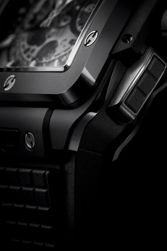 Hublot 821.CI.0170.RX Square Bang Unico Black Magic
