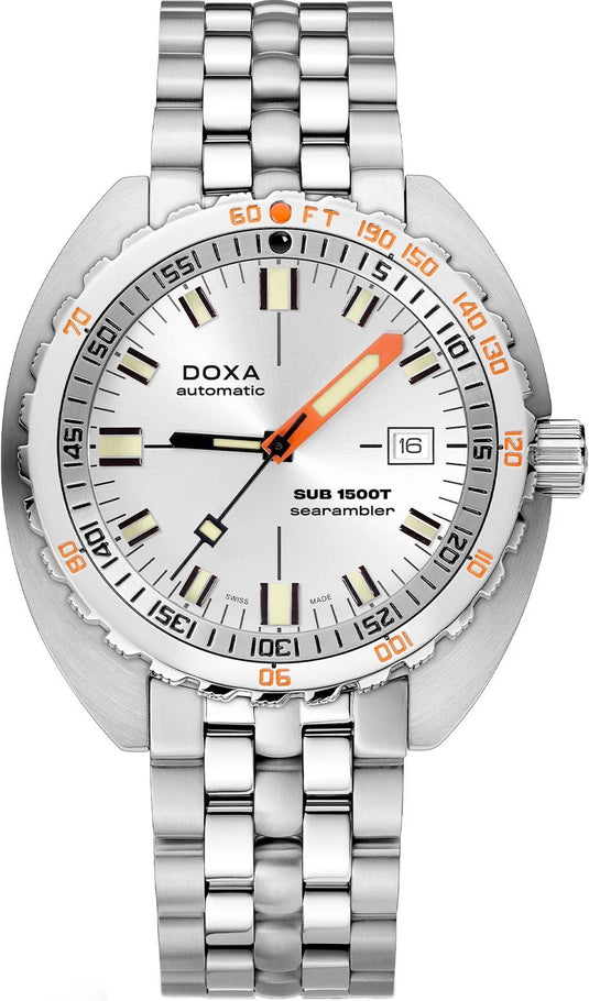 DOXA 1500T Searambler 883.10.021.10 on Bracelet