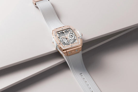 Hublot 642.OE.2010.RW.1204 Spirit of Big Bang King Gold White Diamonds 42mm